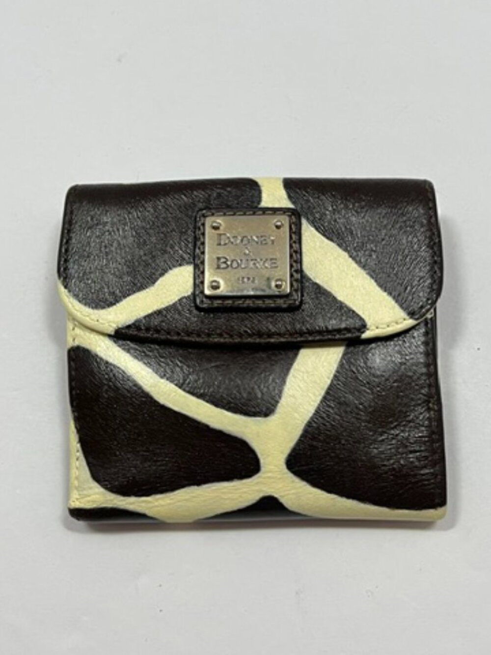 Dooney & Bourke Vintage Giraffe Print Tri-fold Leather Wallet Refreshed